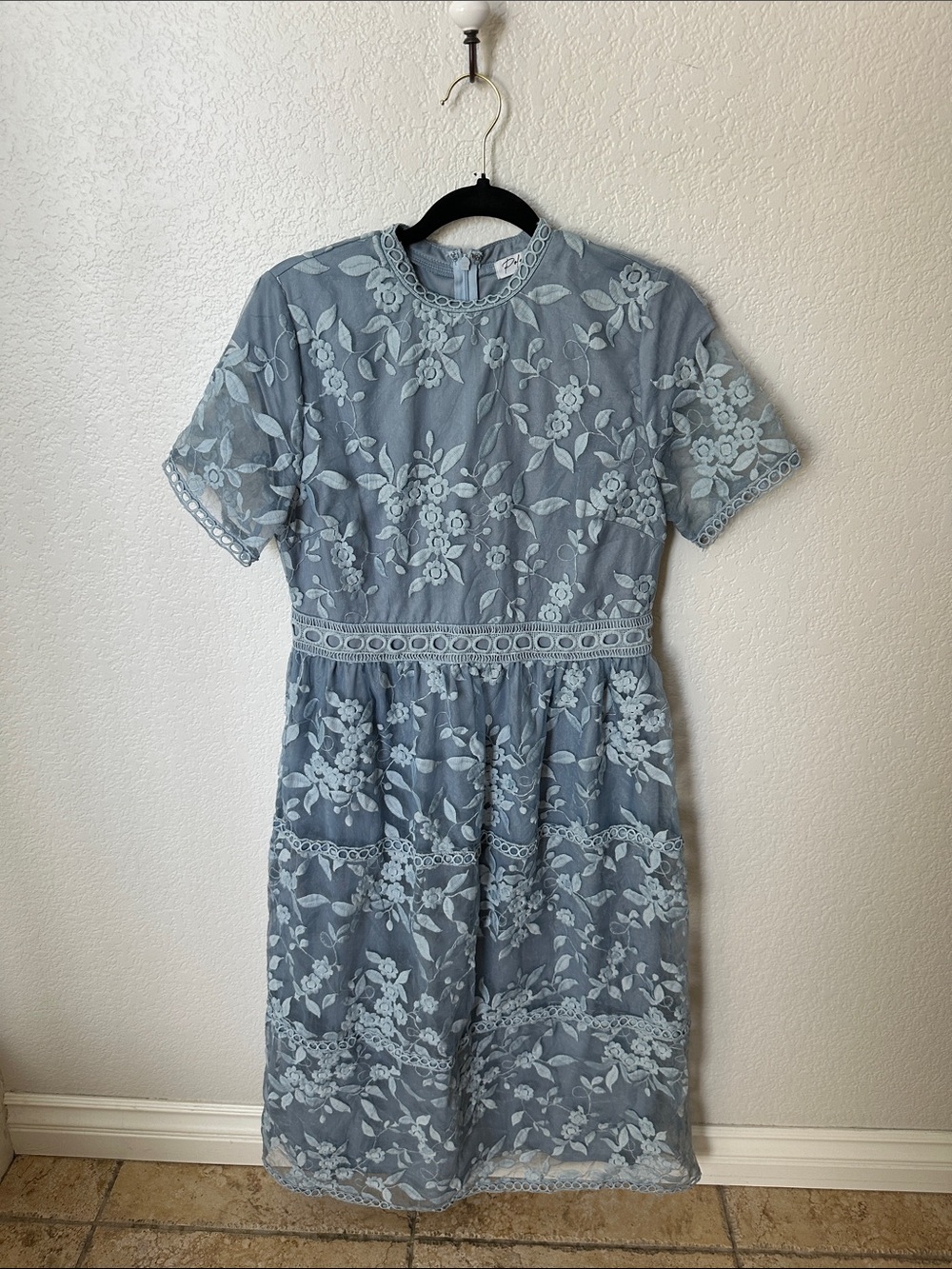 Polagram Powder Blue Embroidered Lace Midi Dress